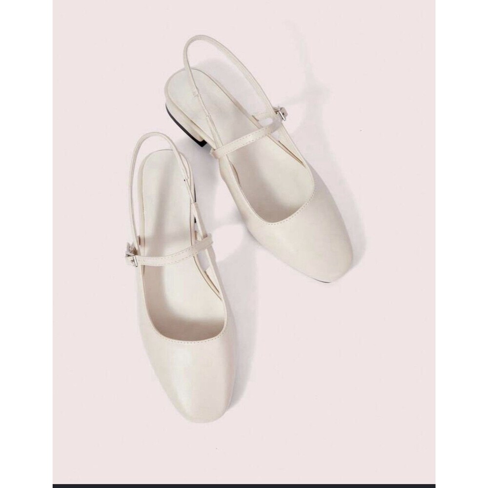 Cream Flat Women’s Size 7